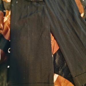 Classic Black Women Capris